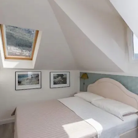 Apartment Double With Old Town View